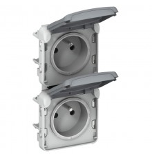 Plexo Серый Розетка 2-ая вертик. 2К+З фр.ст. IP55  069563  Legrand