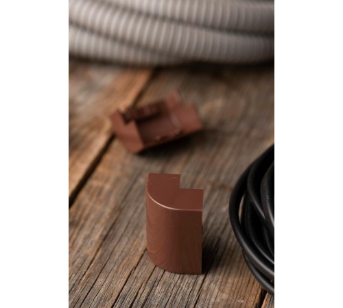 Угол внешний (40х16) (4 шт) Plast EKF PROxima  под темное деревоobd-40-16x4EKF