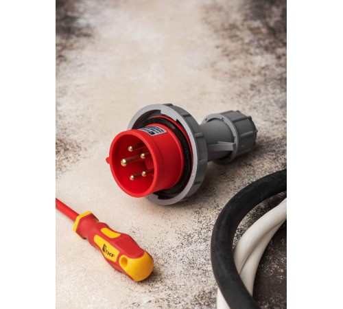 Вилка переносная 0152 3Р+РЕ+N 16А 380В IP67 EKF PROxima  ps-0152-16-380  EKF