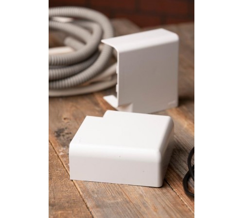 Поворот 90 гр. (105х50) (2 шт) C-Line Белый  abw-105-50x2  EKF