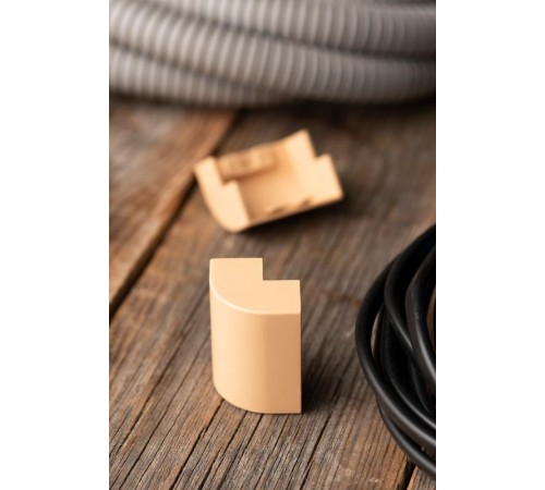 Угол внешний (40х16) (4 шт) Plast EKF PROxima   под светлое деревоobl-40-16x4EKF