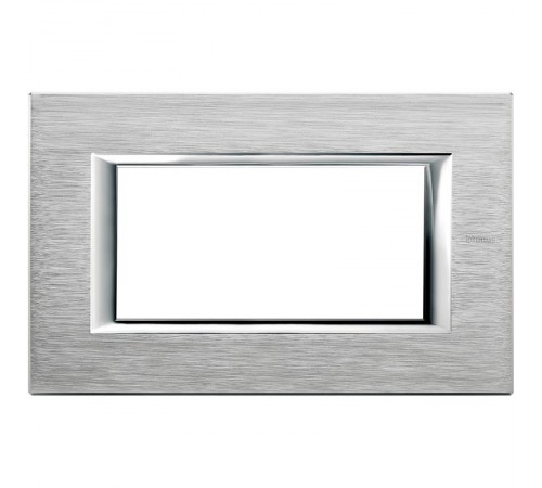 Axolute декоративные накладки прямоугольной формы, анодированные, цвет хром, на 4 модуля  HA4804CR  Legrand