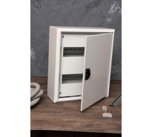 Щит распределительный навесной ЩРН-18 (ВхШхГ) 350х300х120мм IP31 PROxima пласт. замок  mb21-18n  EKF