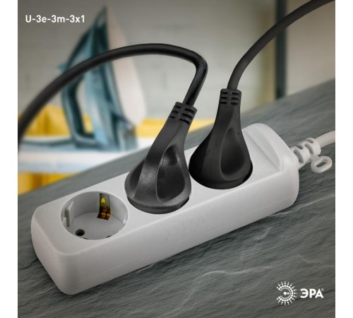 Удлинитель 3 гнезда 3м с/з 16А U-3e-3m ПВС  Б0028370  ЭРА