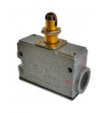 МП 1205 УХЛ3 исп.01, IP40, толкатель с продольным расположением ролика, фронтальный, гайки, микровыключатель (ЭТ)  ET006834  Электротехник