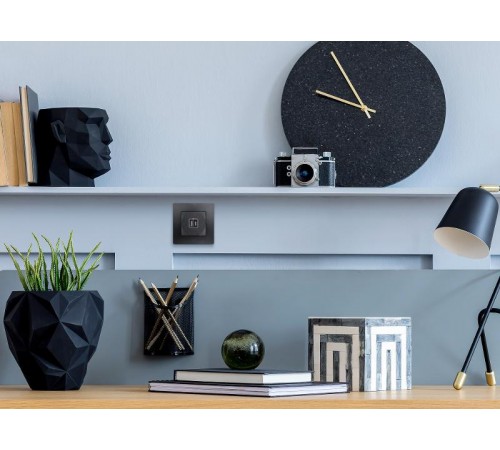 Зарядное устройство USB тип А / тип С - Legrand Etika - 3000мА 15Вт - антрацит  672636  Legrand