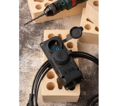 Роз. двухмест. с защит. крышками каучуковая 230В 2P+PE 16A IP44 EKF PRO   RPS-018-16-230-44-r   EKF