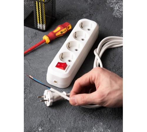 Колодка 4 гн. 16А 3,5кВт c выкл. с/з Эксперт EKF PROxima  AKB16-4i  EKF