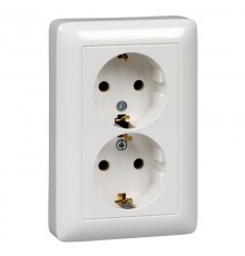 Хит Белый С/У Розетка 2-ая с заземлением без шторок, 16А, 250В  RS16-236-B  SE