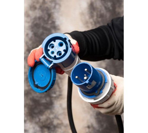 Розетка переносная 233 2Р+РЕ 63А 220В IP67 EKF PROxima  ps-233-63-220  EKF