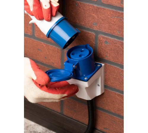 Вилка переносная 023 2Р+РЕ 32А 220В IP44 EKF PROxima  ps-023-32-220  EKF