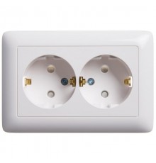Хит Белый С/У Розетка 2-ая с заземлением со шторками, 16А  RS16-231-B  SE