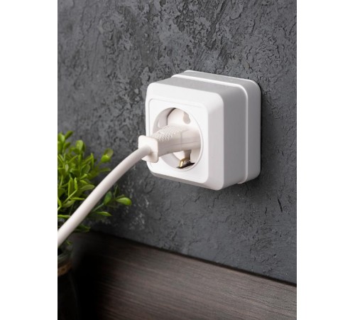 Рим Розетка 1-местная 16А с заземлением белая с защ. штор. EKF  ENR16-028-100  EKF