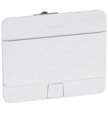 Выдвижной розеточный блок - неукомплектованный - IP 40 - 4 модуля - белый  054031  Legrand