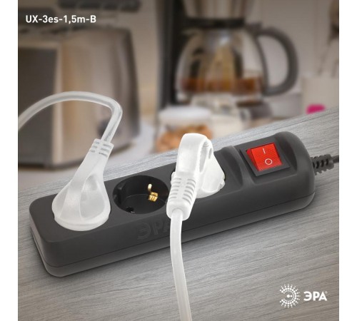 Удлинитель электрический UX-3es-1,5m-B с заземлением с выключателем 3 розетки 1,5 м ПВС 3x0,75мм2 черный  Б0057727  ЭРА
