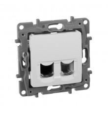 Etika Белый Розетка телефонная + компьютерная (RJ11+RJ45) 5 кат. UTP  672252  Legrand