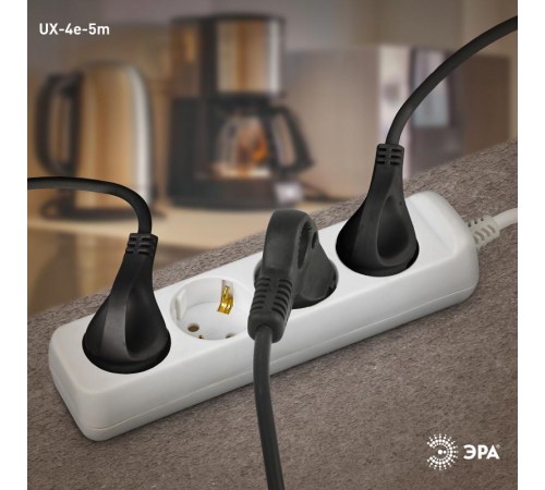 Удлинитель Россия UX-4e-5m Удлин-ль c заземл, 3х0,75мм2, ПВС, 4гн, 5м  Б0038580  ЭРА