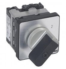 Переключатель на 2 направления - без положения ''0'' - PR 12 - 1П - 2 контакта - крепление на дверце  027460  Legrand