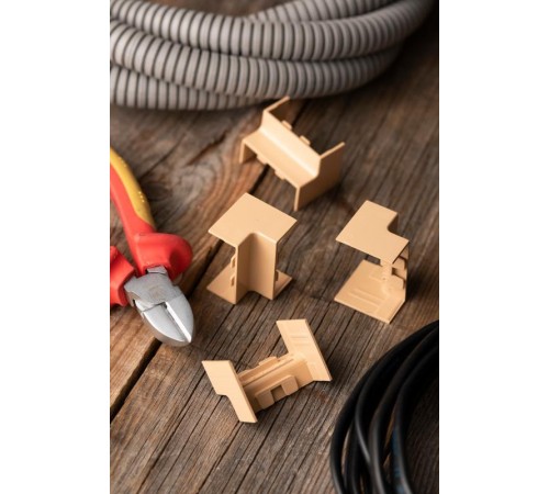 Угол внутренний (40х16) (4 шт) Plast EKF PROxima   под светлое деревоibl-40-16x4EKF