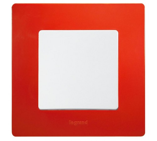 Etika Красная Рамка 1-ая  672531  Legrand