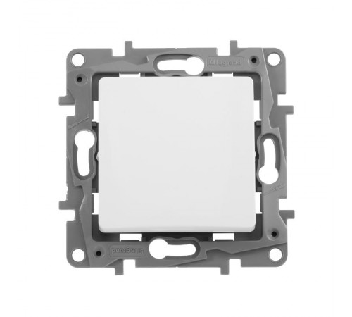 Etika Белый Выключатель 1-клавишный 10А, винтовые клеммы  672201  Legrand