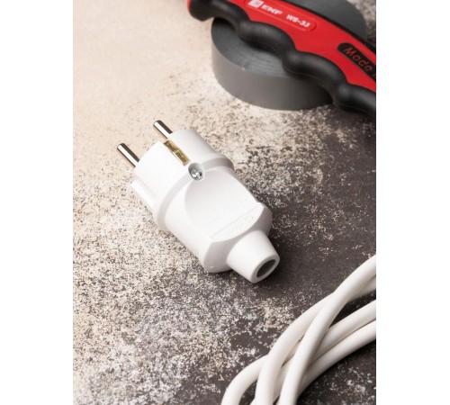 Вилка прямая усиленная с заземлением белая 16А 250В Proxima  AVP16-10-r  EKF аналог AVP16-10