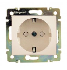 Valena DIY Сл. кость Розетка 1-ая с/з с защитными шторками   695613  Legrand
