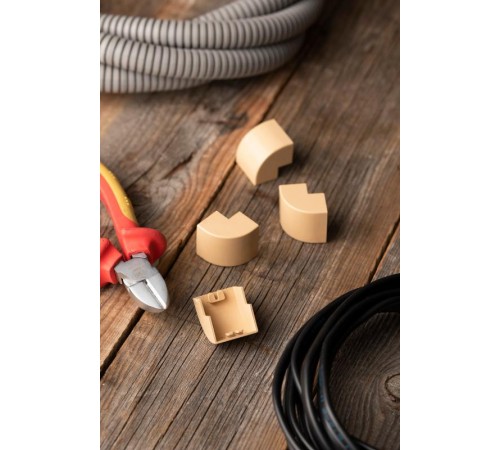 Угол внешний (25х16) (4 шт) Plast EKF PROxima   под светлое деревоobl-25-16x4EKF