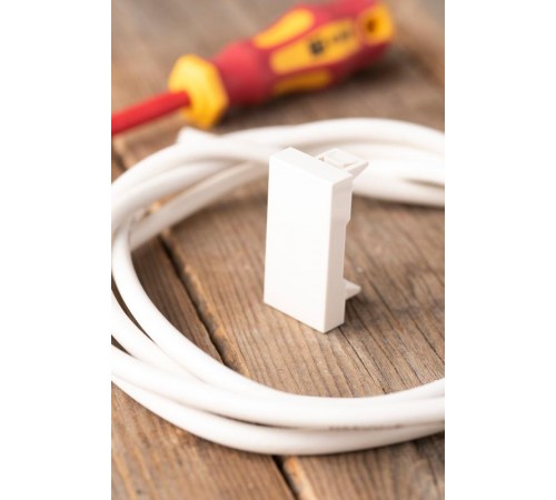 Вставка-заглушка на 1 модуль  IF1M  EKF