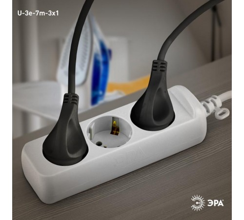 Удлинитель 3 гнезда 7м с/з 16А U-3e-7m ПВС  Б0028372  ЭРА